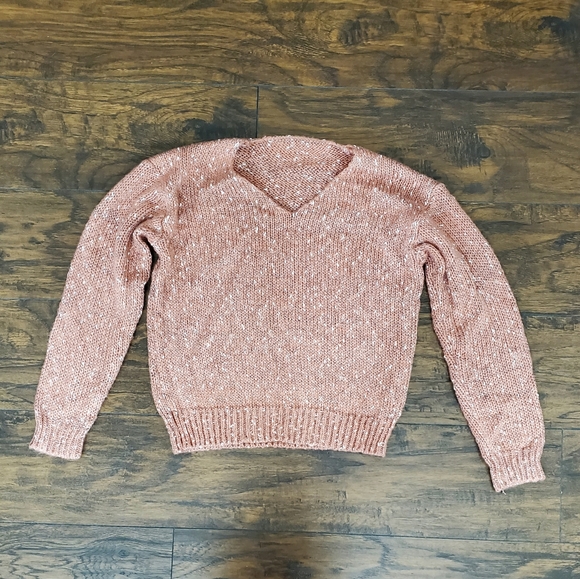 Sweaters - 4/$20 - Size S Knit V-Neck Sweater